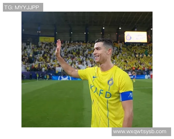 天下足球十大最强球星排名揭晓 球场传奇与辉煌时刻盘点 天下足球十大最强球星排名揭晓 球场传奇与辉煌时刻盘点